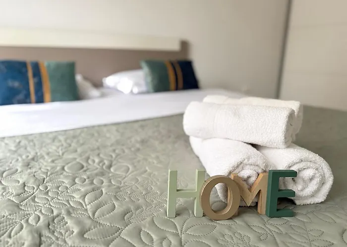 Flightdeck Apartment *